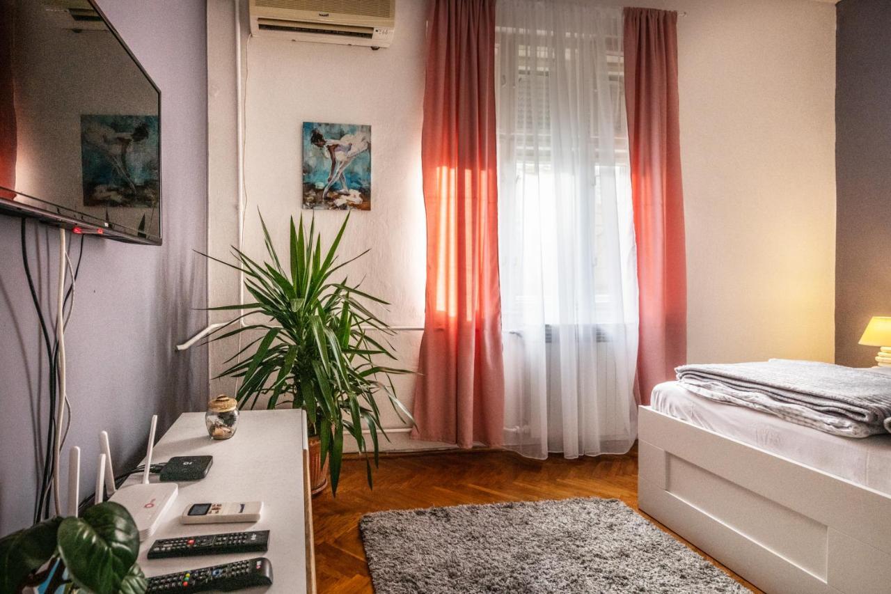 Neimar Apartment With Great Wi-Fi And Free Parking Belgrade Extérieur photo