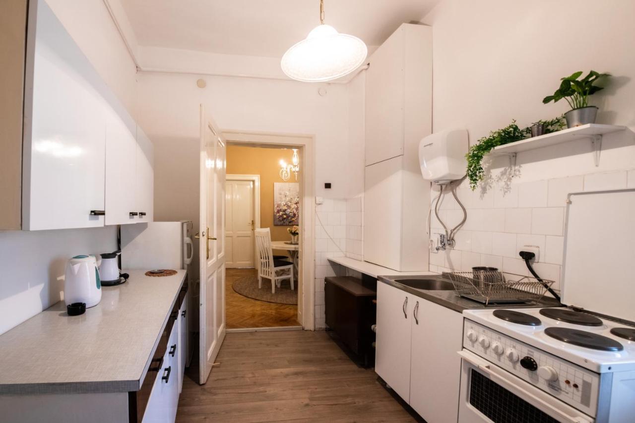 Neimar Apartment With Great Wi-Fi And Free Parking Belgrade Extérieur photo
